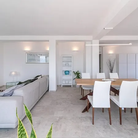 Montefalcone 8 By Marche Villa