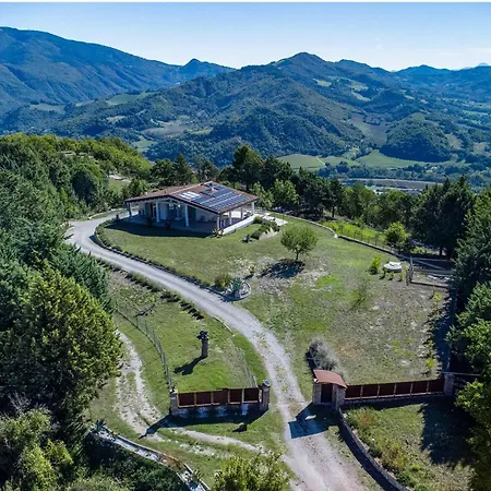 Montefalcone 8 By Marche *