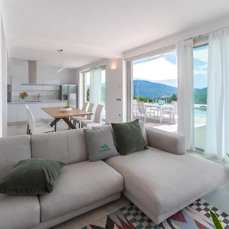 Montefalcone 8 By Marche * Acqualagna