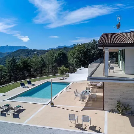 Montefalcone 8 By Marche *